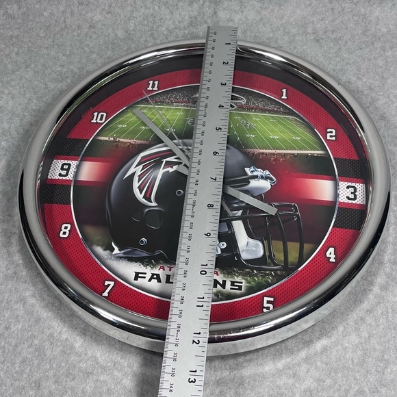 Atlanta Falcons NFL Round 12" Chrome Clock Wincraft Football Decor Man Cave - Picture 8 of 10